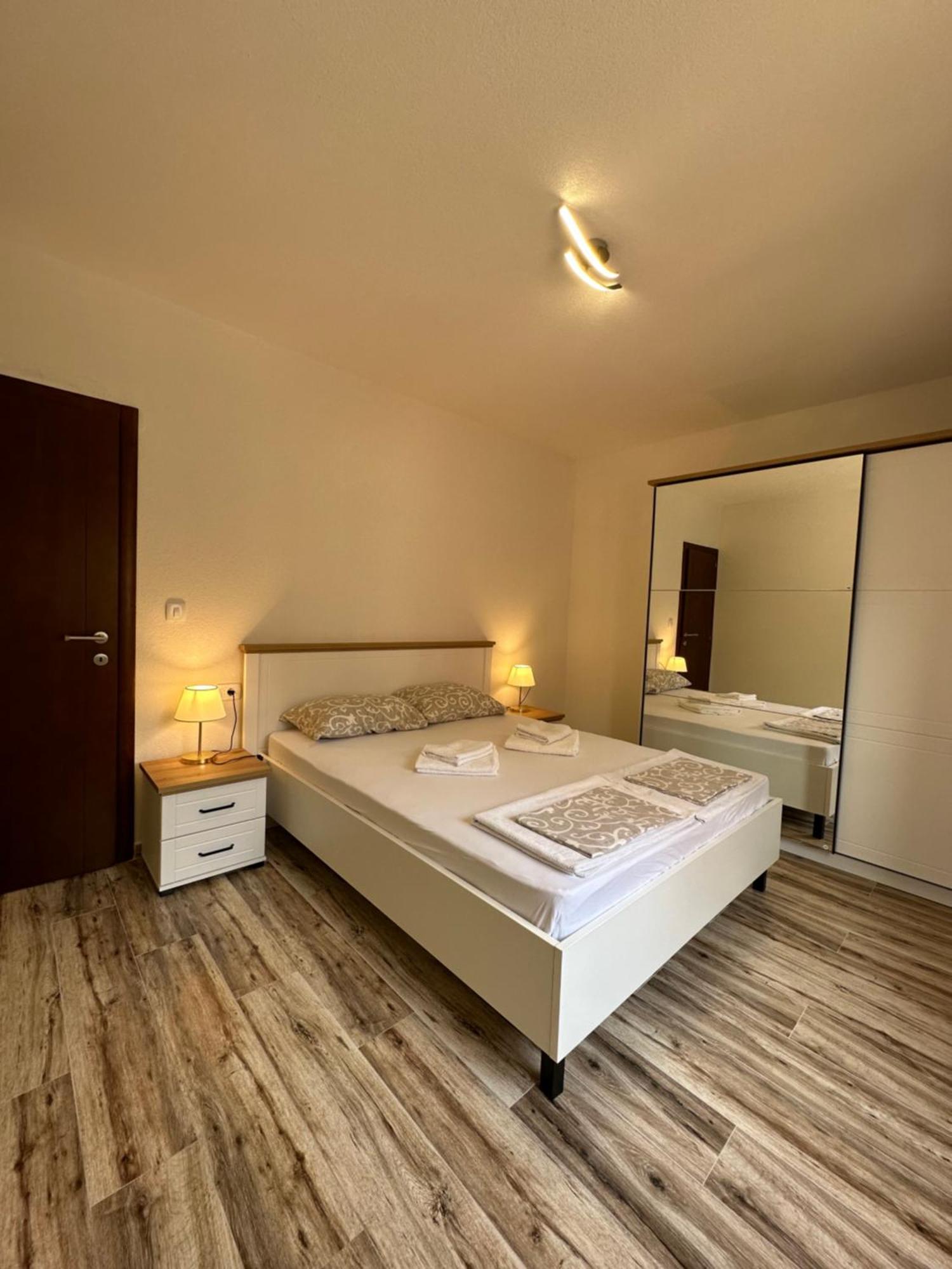 Sunny Apartment Kotor Eksteriør bilde